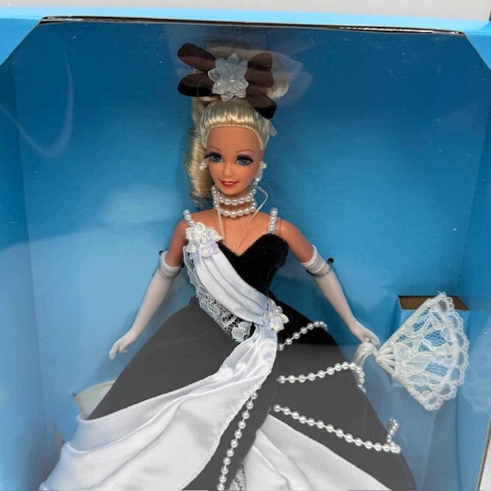 Mattel Midnight Waltz Barbie Ballroom Beauties Collection 2nd Edition 15685 - Picture 4 of 7